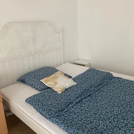 4 7 Lozek Parking 115 M2 Lägenhet Warszawa